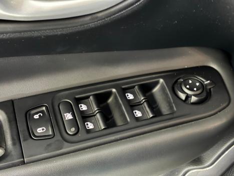 JEEP Renegade 1.3 16V 4P FLEX T270 NIGHT EAGLE TURBO AUTOM�TICO, Foto 19