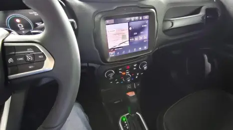 JEEP Renegade 1.3 16V 4P FLEX T270 LONGITUDE TURBO AUTOM�TICO, Foto 11