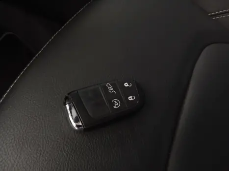 JEEP Renegade 1.3 16V 4P FLEX T270 LONGITUDE TURBO AUTOM�TICO, Foto 8