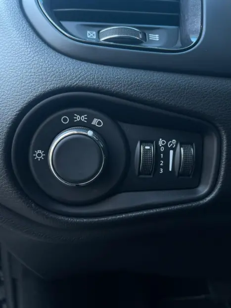JEEP Renegade 1.3 16V 4P FLEX T270 TURBO AUTOMÁTICO, Foto 24