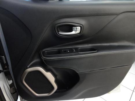 JEEP Renegade 1.8 16V 4P FLEX LONGITUDE AUTOMÁTICO, Foto 14 JEEP Renegade 1.8 16V 4P FLEX LONGITUDE AUTOMÁTICO, Foto 14