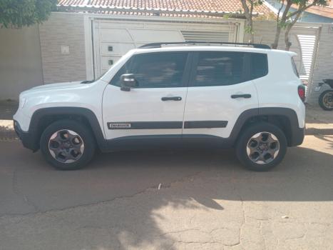 JEEP Renegade 1.8 16V 4P FLEX SPORT AUTOMÁTICO, Foto 4 JEEP Renegade 1.8 16V 4P FLEX SPORT AUTOMÁTICO, Foto 4