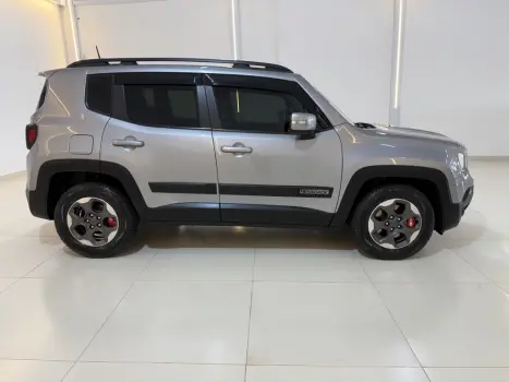 JEEP Renegade 1.8 16V 4P FLEX LONGITUDE AUTOM�TICO, Foto 4
