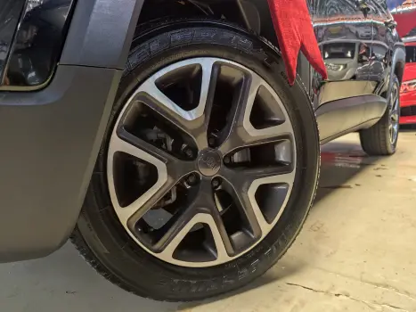 JEEP Renegade 1.8 16V 4P FLEX LONGITUDE AUTOM�TICO, Foto 17