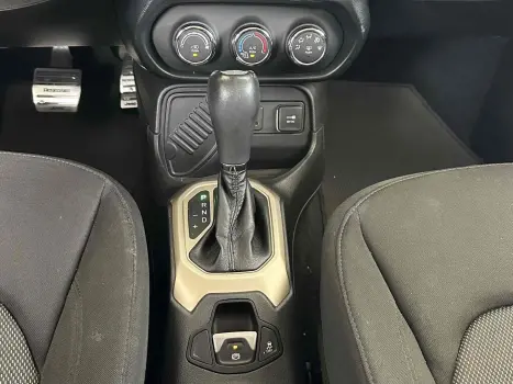 JEEP Renegade 1.8 16V 4P FLEX AUTOM�TICO, Foto 17