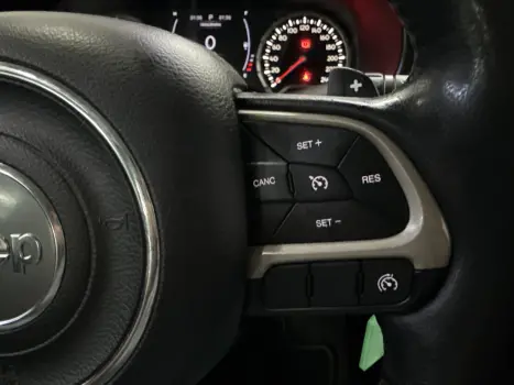 JEEP Renegade 1.8 16V 4P FLEX LONGITUDE AUTOM�TICO, Foto 22