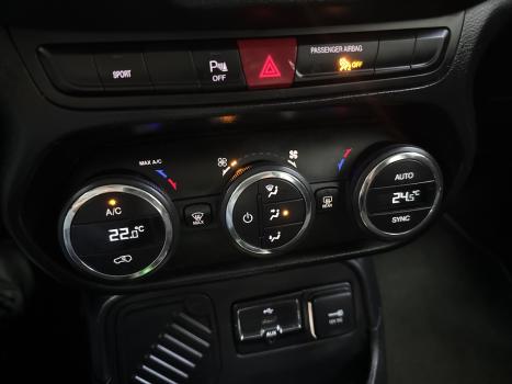 JEEP Renegade 1.8 16V 4P FLEX LONGITUDE AUTOM�TICO, Foto 19