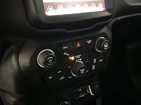 JEEP Renegade 2.0 16V 4P TURBO DIESEL LONGITUDE 4X4 AUTOMTICO, Foto 14