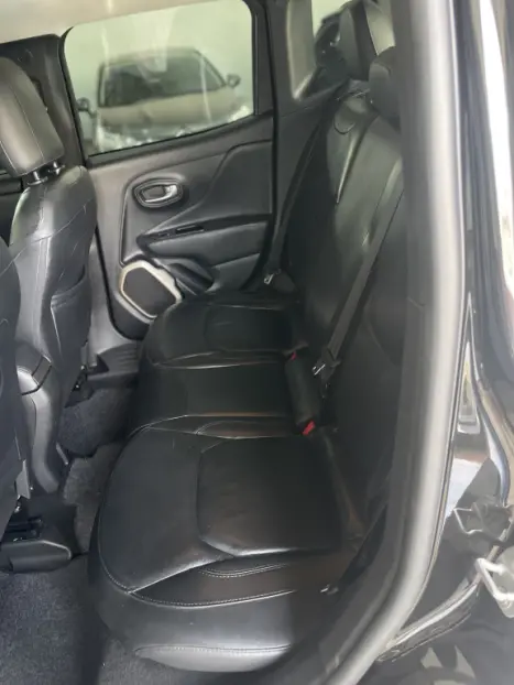 JEEP Renegade 2.0 16V 4P TURBO DIESEL LONGITUDE 4X4 AUTOMÁTICO, Foto 7 JEEP Renegade 2.0 16V 4P TURBO DIESEL LONGITUDE 4X4 AUTOMÁTICO, Foto 7