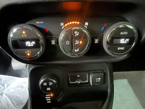 JEEP Renegade 2.0 16V 4P TURBO DIESEL LONGITUDE 4X4 AUTOMÁTICO, Foto 14 JEEP Renegade 2.0 16V 4P TURBO DIESEL LONGITUDE 4X4 AUTOMÁTICO, Foto 14