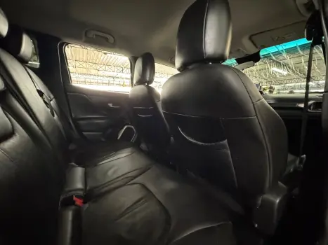 JEEP Renegade 2.0 16V 4P TURBO DIESEL SPORT 4X4 AUTOM�TICO, Foto 13