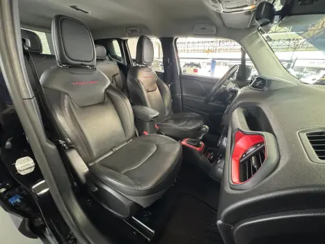JEEP Renegade 2.0 16V 4P TURBO DIESEL TRAILHAWK 4X4 AUTOM�TICO, Foto 13