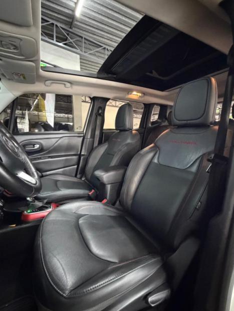 JEEP Renegade 2.0 16V 4P TURBO DIESEL TRAILHAWK 4X4 AUTOM�TICO, Foto 10