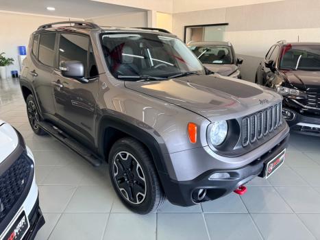 JEEP Renegade 2.0 16V 4P TURBO DIESEL TRAILHAWK 4X4 AUTOM�TICO, Foto 4