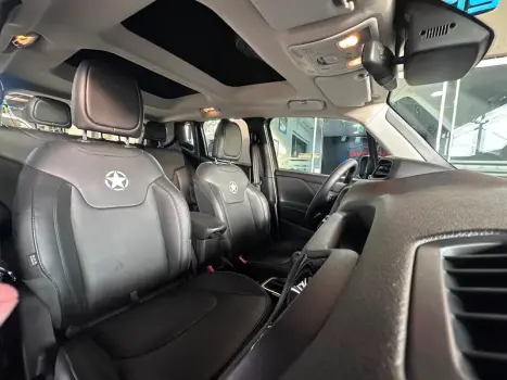JEEP Renegade 2.0 16V 4P TURBO DIESEL TRAILHAWK 4X4 AUTOM�TICO, Foto 8