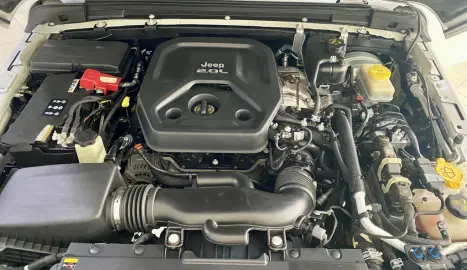 JEEP Wrangler 2.0 16V 4P UNLIMITED 80 ANOS 4X4 TURBO AUTOMTICO, Foto 14
