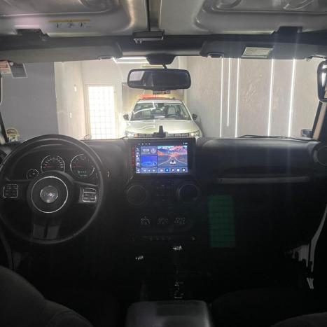 JEEP Wrangler 3.8 V6 4P UNLIMITED SAHARA 4X4 AUTOM�TICO, Foto 13