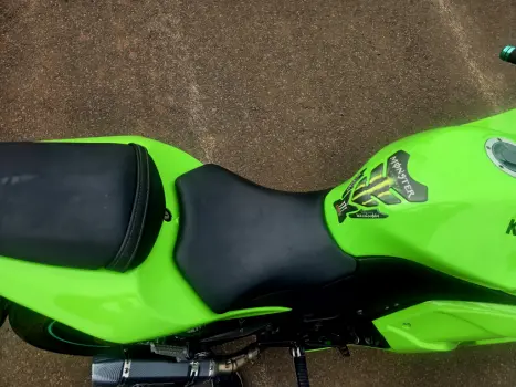 KAWASAKI Ninja 250 R, Foto 9