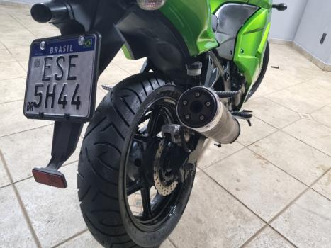 KAWASAKI Ninja 250 R, Foto 1
