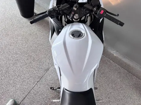 KAWASAKI Ninja 300 , Foto 2
