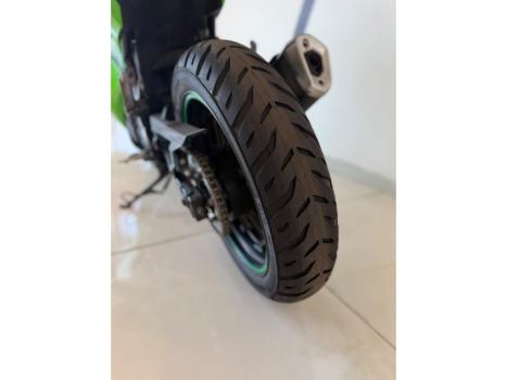 KAWASAKI Ninja 300 , Foto 10