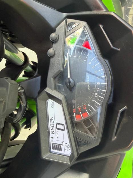 KAWASAKI Ninja 300 ABS, Foto 5