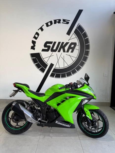 KAWASAKI Ninja 300 ABS, Foto 8