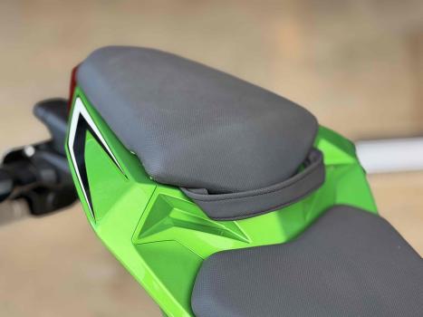 KAWASAKI Ninja 300 ABS, Foto 9