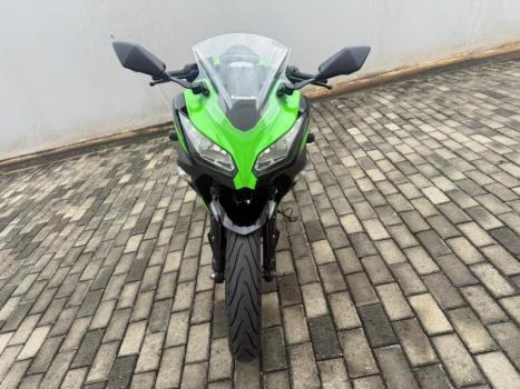 KAWASAKI Ninja 300 ABS, Foto 4