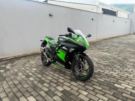 KAWASAKI Ninja 300 ABS, Foto 5