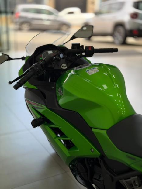KAWASAKI Ninja 300 ABS, Foto 7
