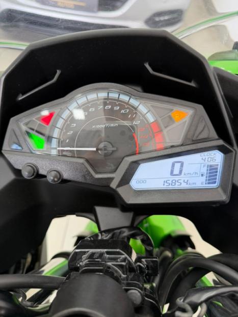 KAWASAKI Ninja 300 ABS, Foto 10