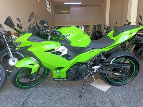 KAWASAKI Ninja 400 , Foto 2