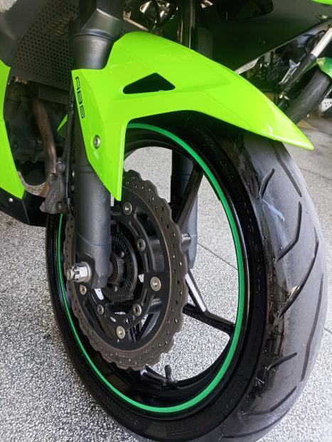 KAWASAKI Ninja 400 , Foto 11