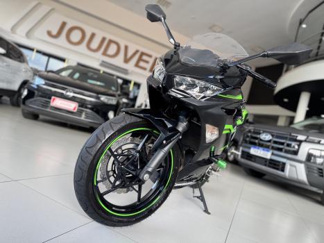 KAWASAKI Ninja 400 , Foto 4
