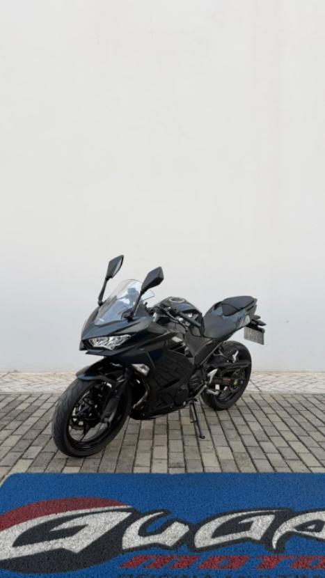 KAWASAKI Ninja 400 , Foto 4