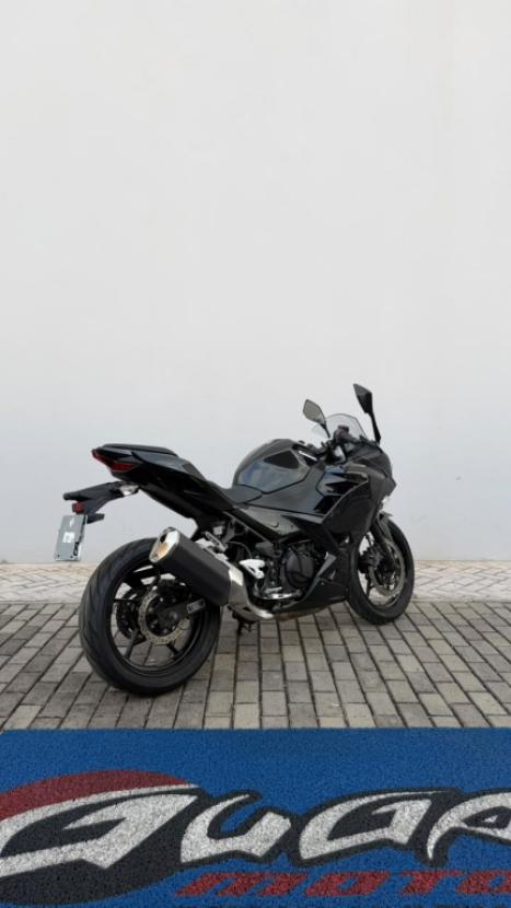 KAWASAKI Ninja 400 , Foto 5