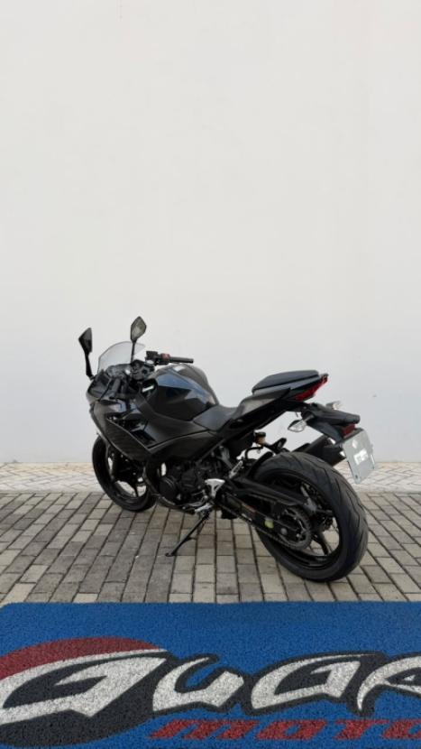 KAWASAKI Ninja 400 , Foto 6