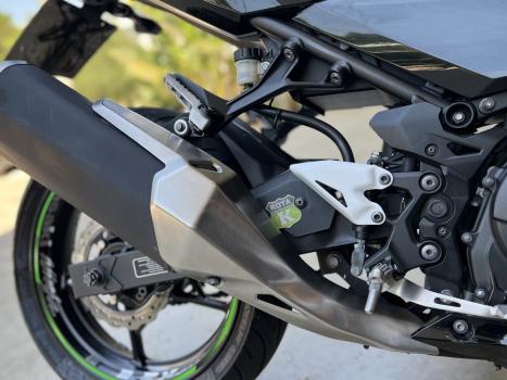KAWASAKI Ninja 400 , Foto 8
