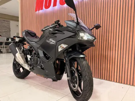 KAWASAKI Ninja 500 , Foto 4