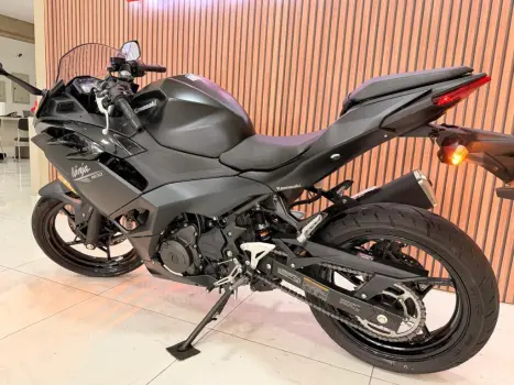 KAWASAKI Ninja 500 , Foto 10
