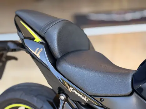 KAWASAKI Ninja 650 , Foto 11
