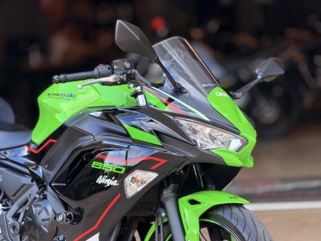 KAWASAKI Ninja 650 R, Foto 3