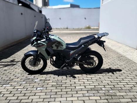 KAWASAKI Versys 300 X, Foto 2