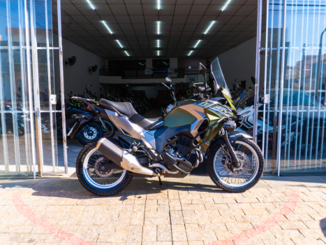 KAWASAKI Versys 300 , Foto 2 KAWASAKI Versys 300 , Foto 2