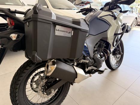 KAWASAKI Versys 300 TOURER, Foto 2