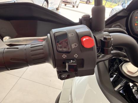 KAWASAKI Versys 300 TOURER, Foto 9