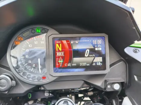 KAWASAKI Versys Grand Tourer 1000 , Foto 4