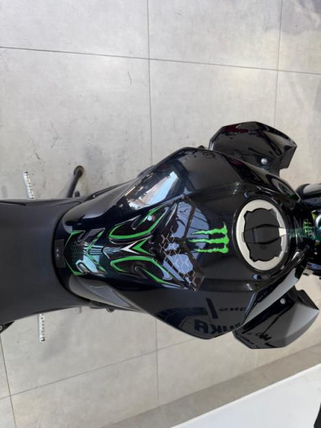 KAWASAKI Z 400 ABS, Foto 4