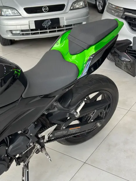 KAWASAKI Z 400 ABS, Foto 6